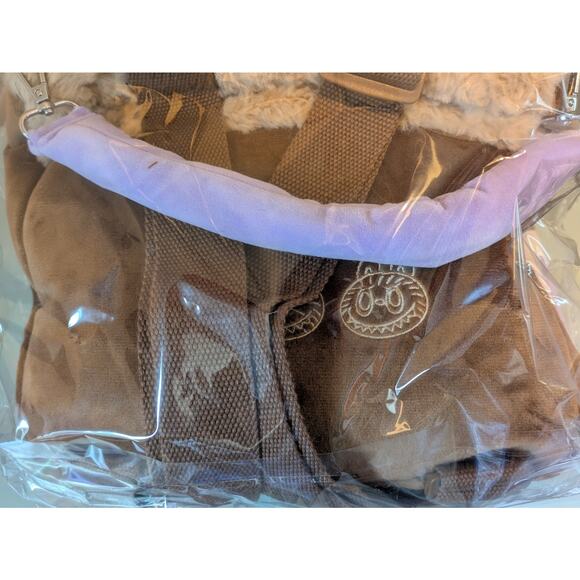 Authentic LABUBU The Monsters Fuzzy Backpack Membership Exclusive - RARE - Picture 9 of 16